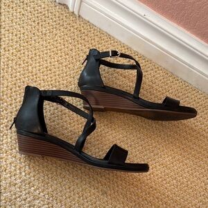Kelly & Katie Black Strappy Sandals